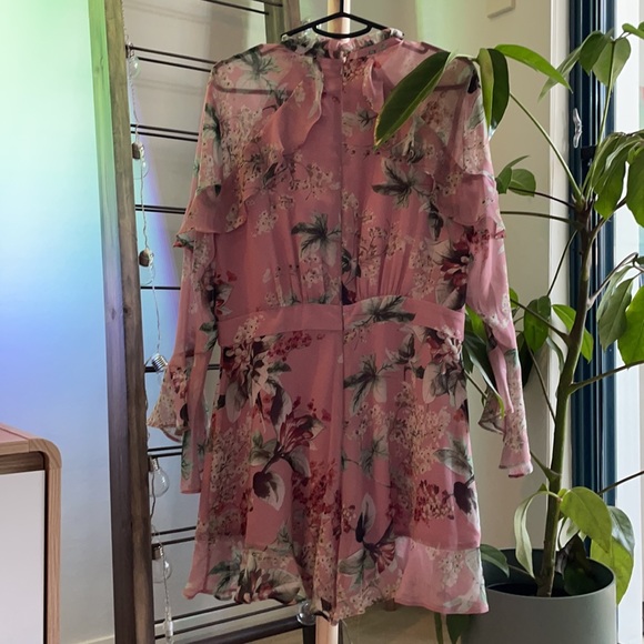 Forever New floral play suit - Picture 5 of 5